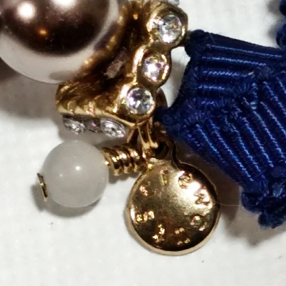 Designer J. Crew Ribbon Tied Pearl & Crystal Necklace - Picture 4 of 8